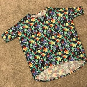 LuLaRoe “Irma” Tunic Top